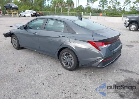2024 Hyundai Elantra Sel from USA, damaged, VIN KMHLM4DG8RU749226
